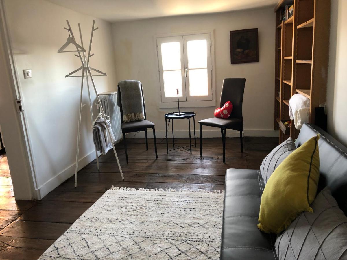Beautifully Renovated Rooms On Place New York 앙굴렘 외부 사진