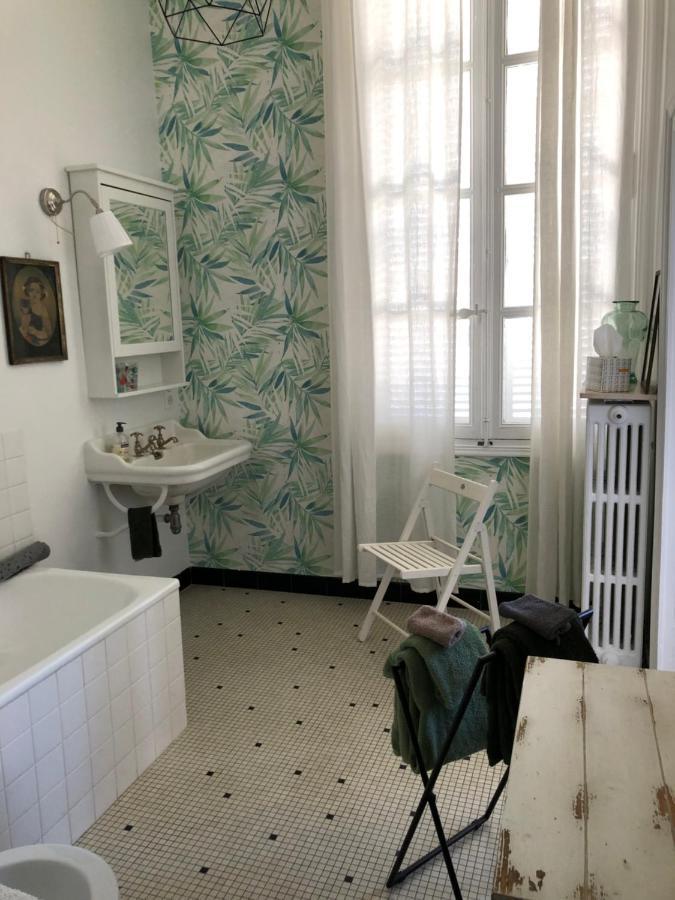 Beautifully Renovated Rooms On Place New York 앙굴렘 외부 사진