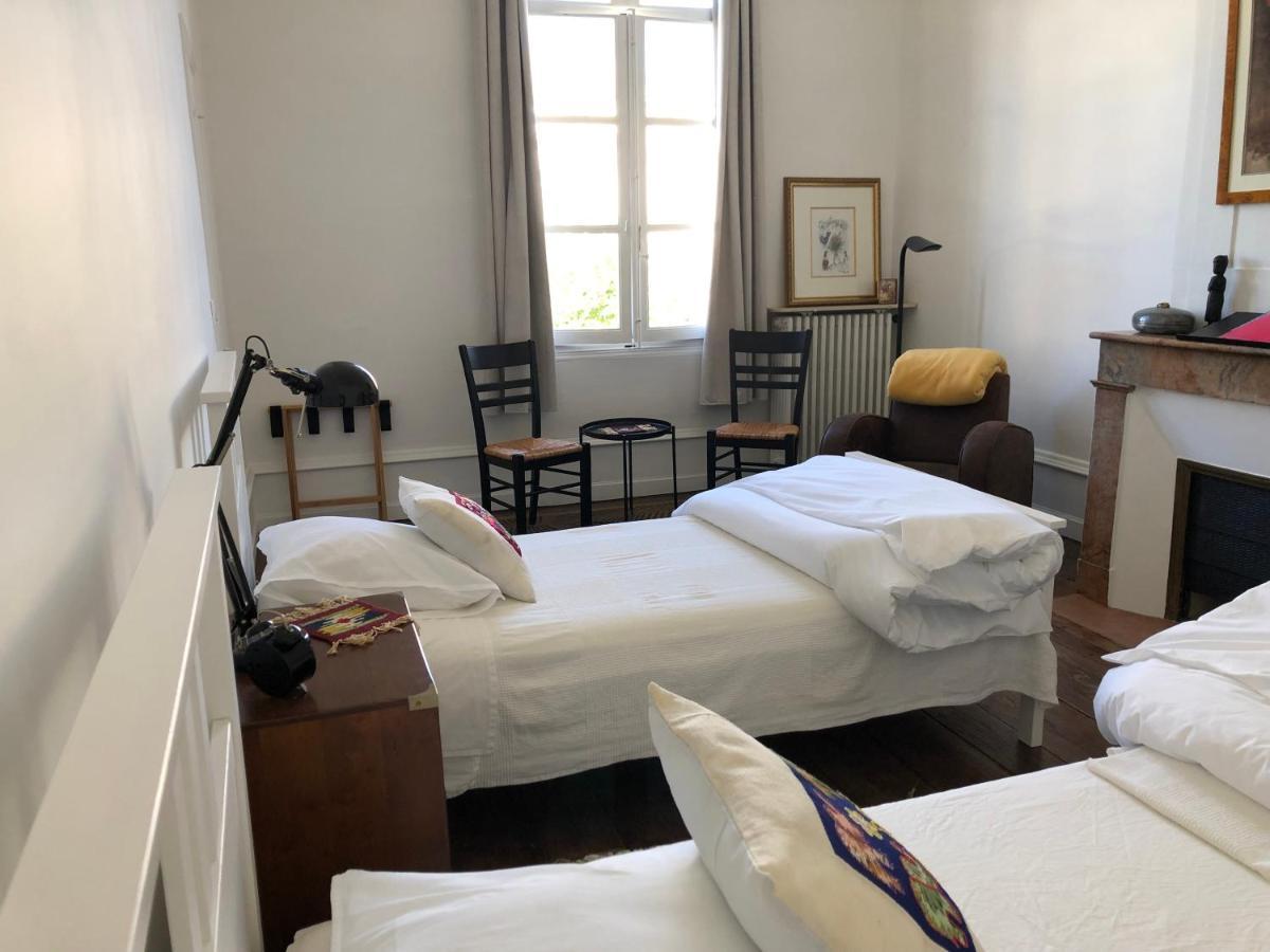 Beautifully Renovated Rooms On Place New York 앙굴렘 외부 사진