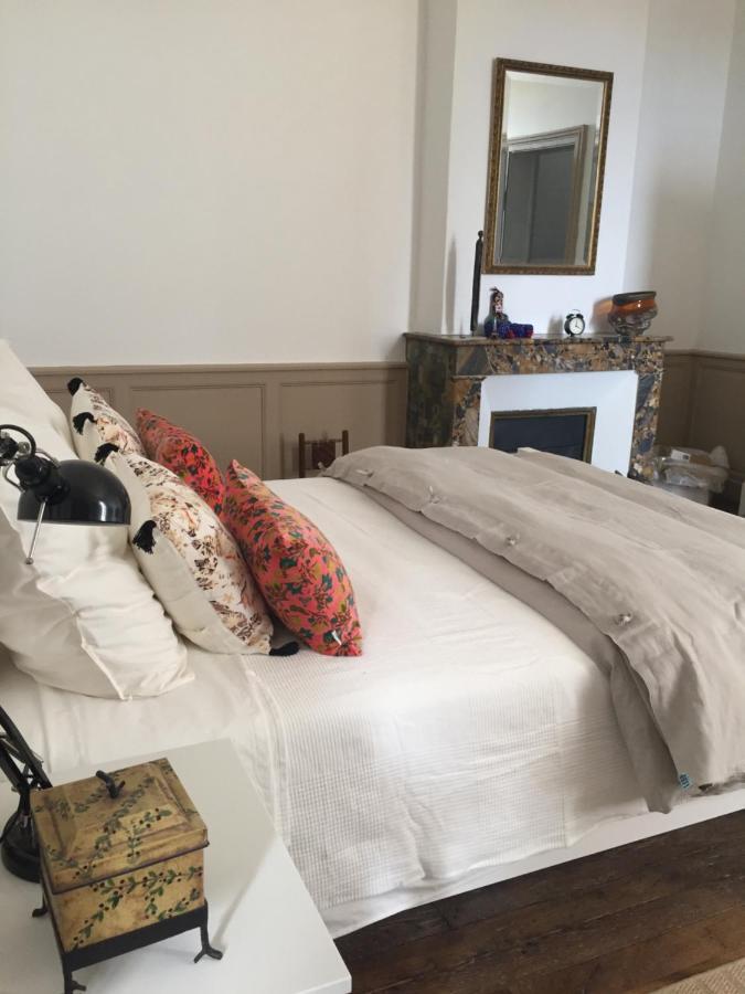 Beautifully Renovated Rooms On Place New York 앙굴렘 외부 사진